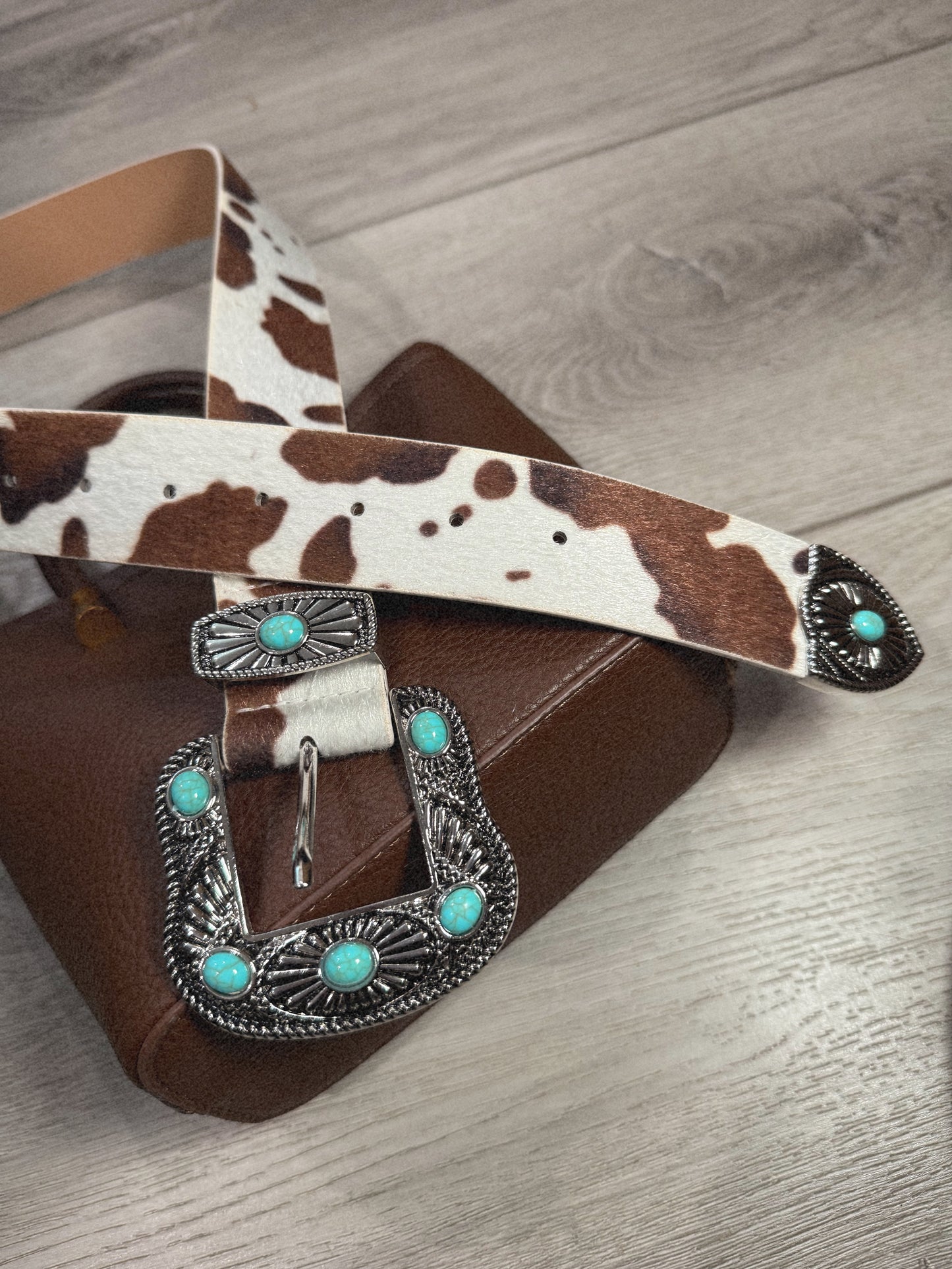Fin de Semana Cow/Turquoise Belt