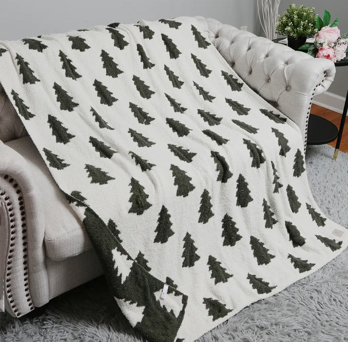 CL Luxe Throw Blankets