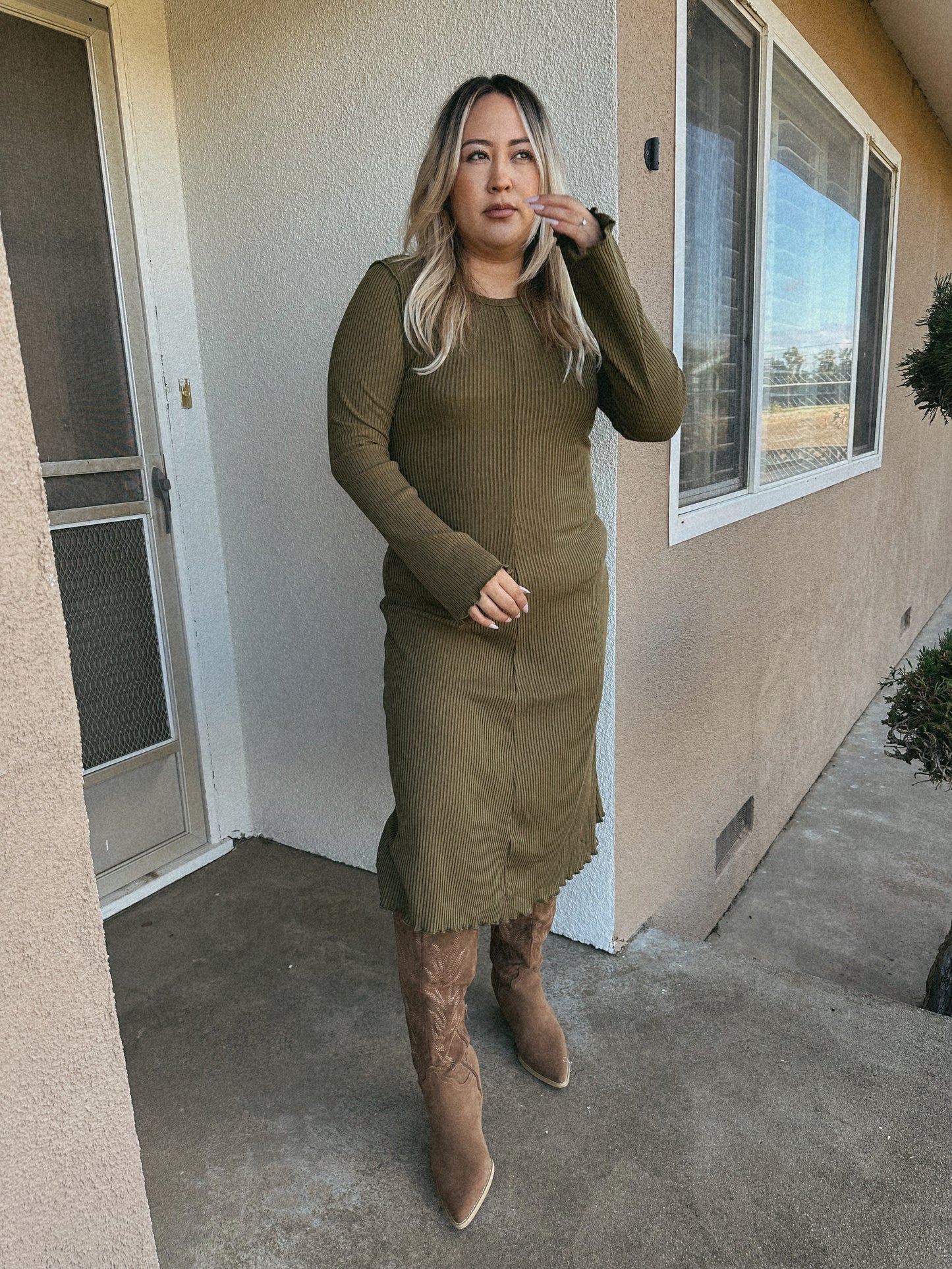 Ollie Bell Sleeve Flare Midi Dress