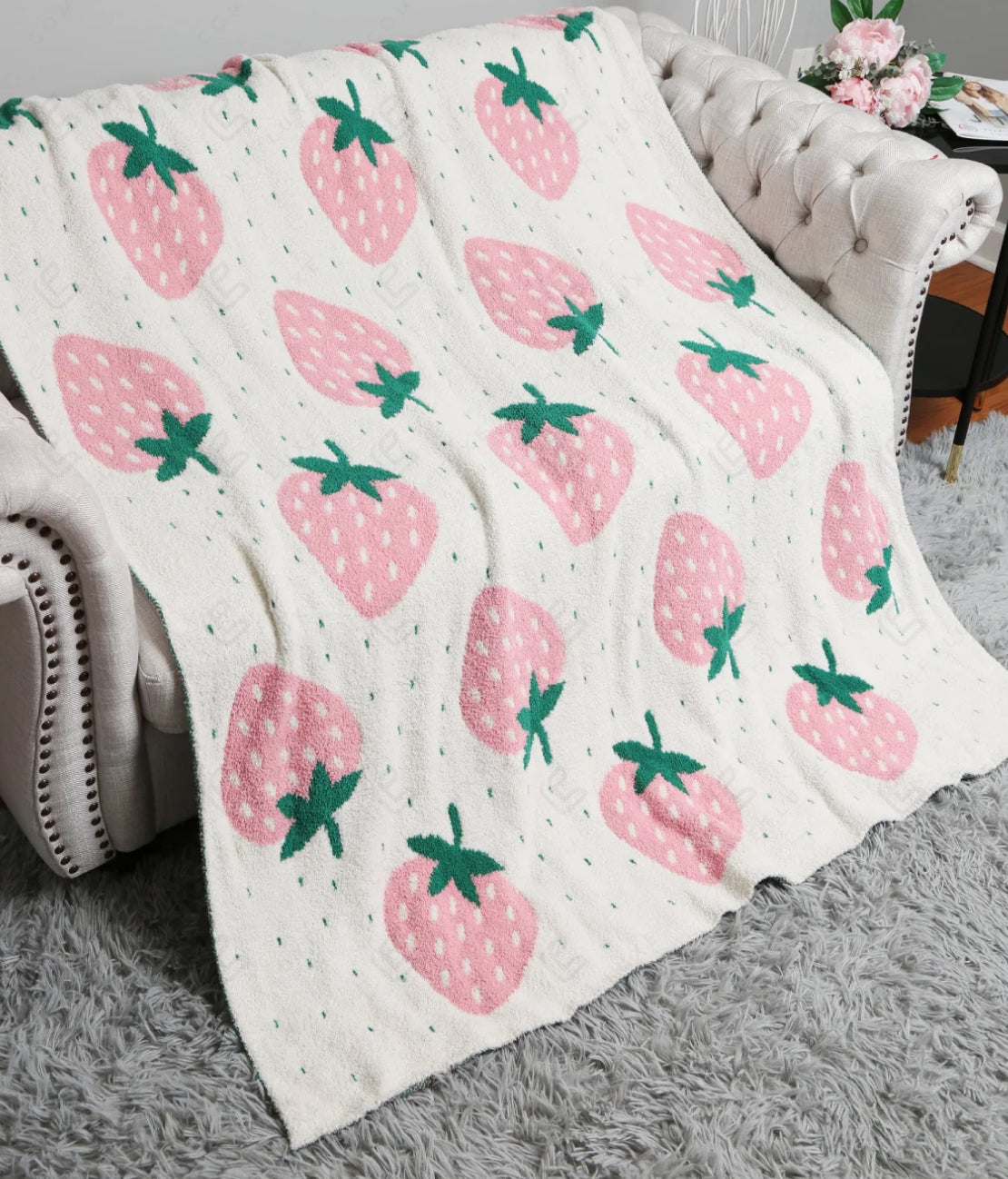 CL Luxe Throw Blankets