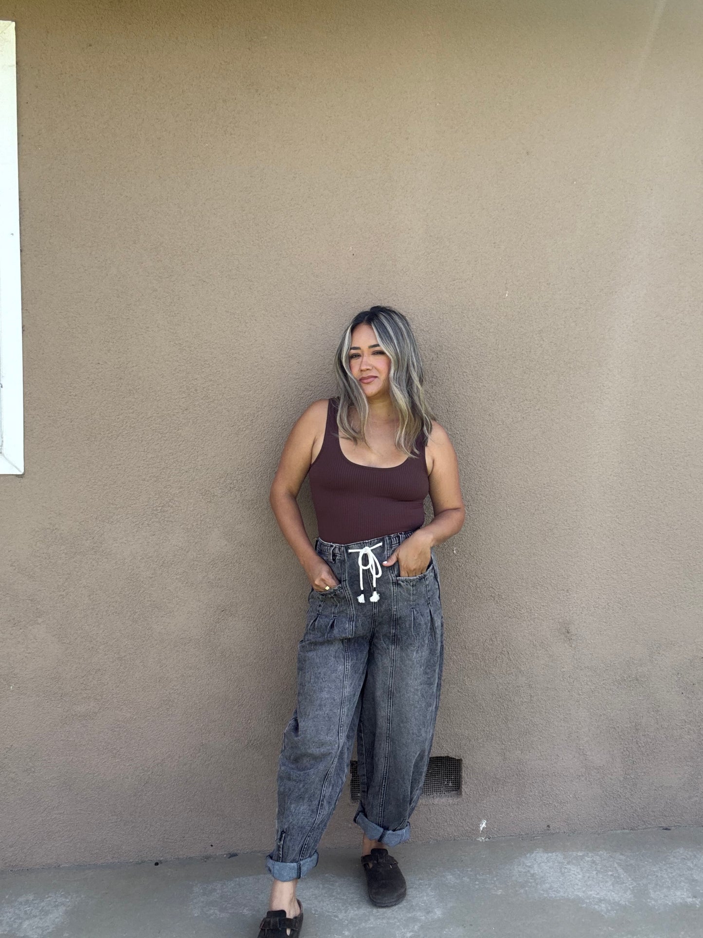 Dakota Barrel Drawstring Jeans