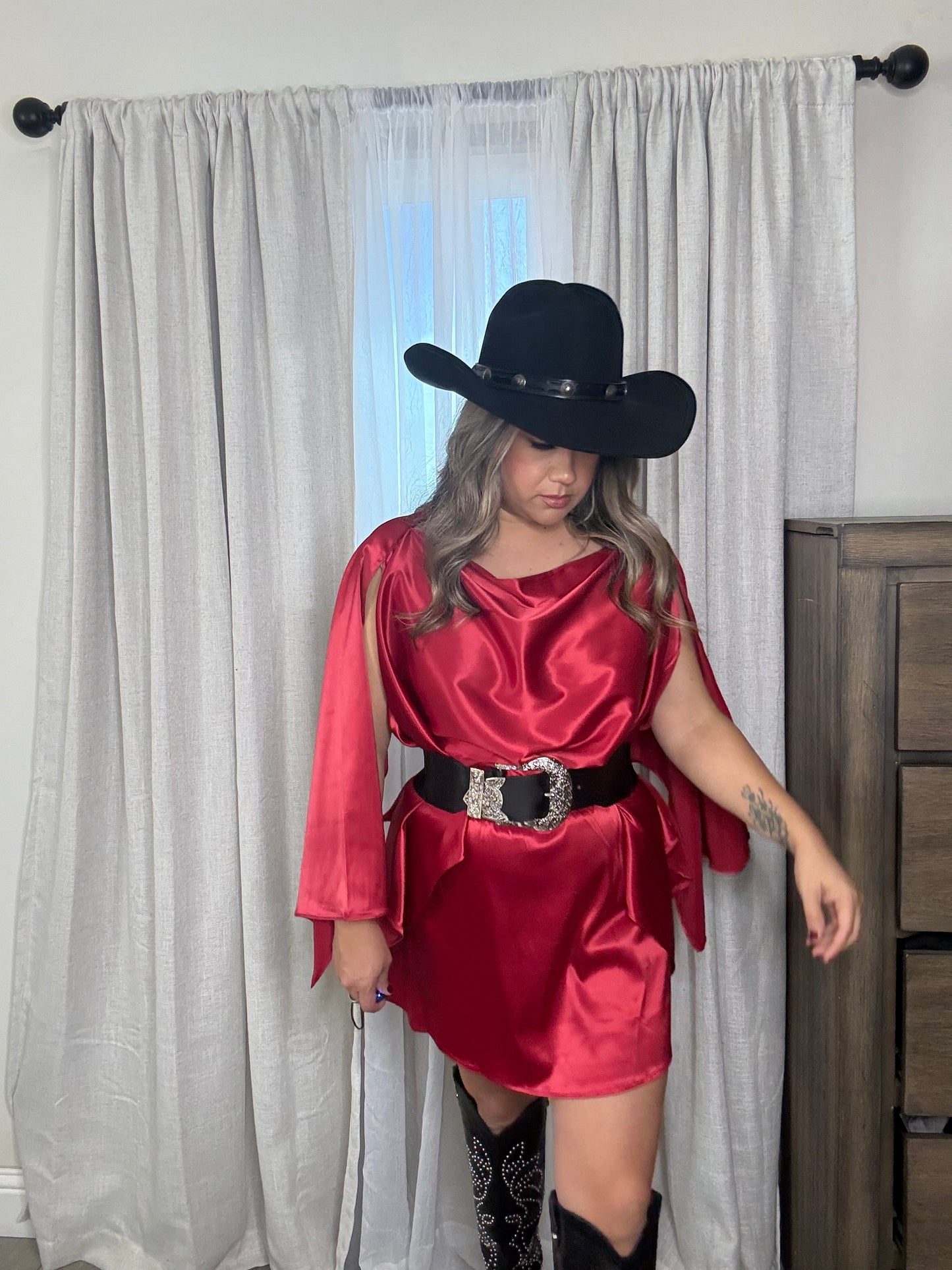 Que Coqueta Red Satin Skort Set