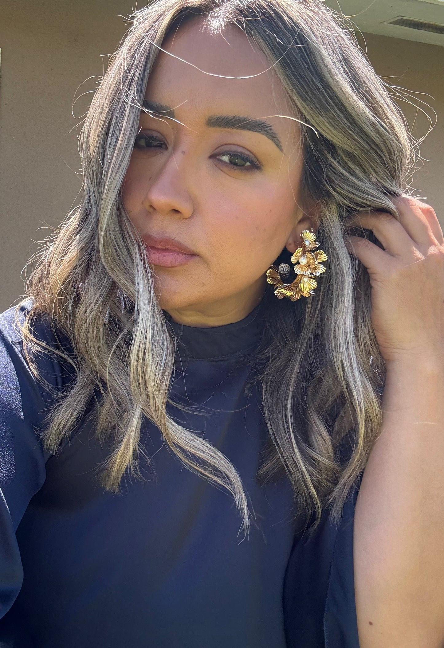 Zola Floral Earring with Pearl Center