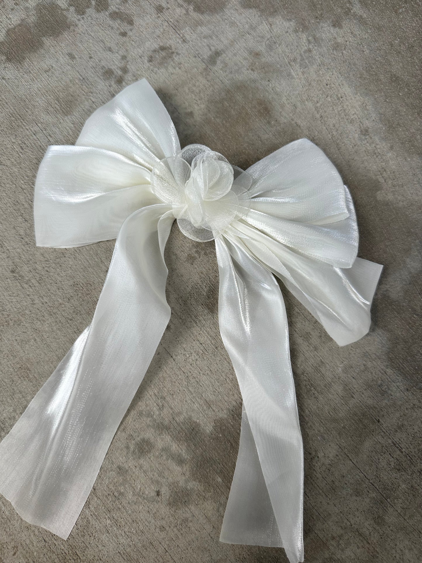 Pretty Girl Flower Bow