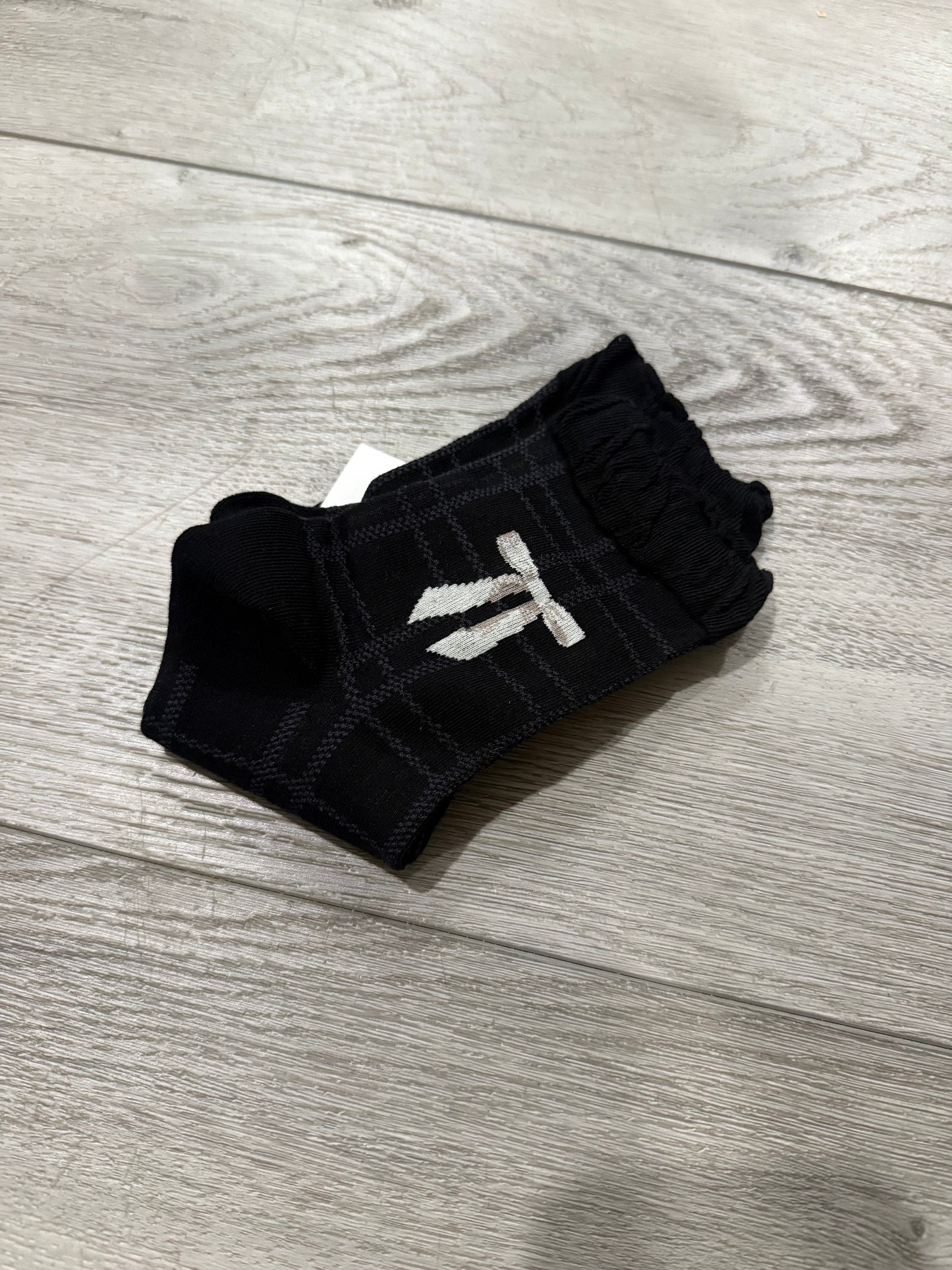 Bow Ruffle Socks- Black