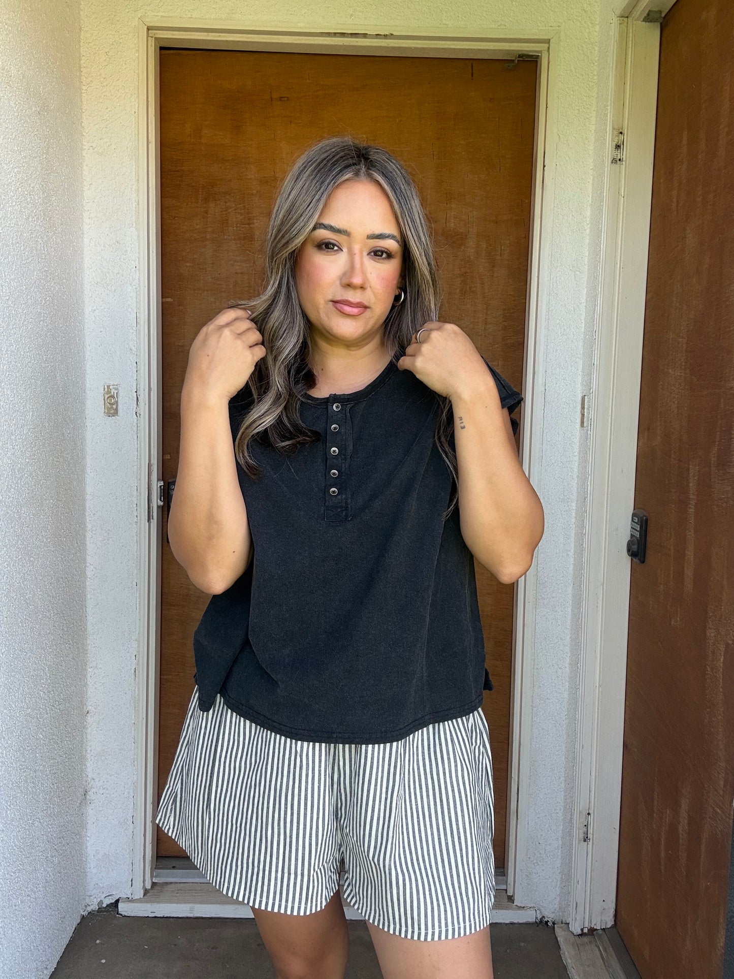 Ella Basic Washed Tee