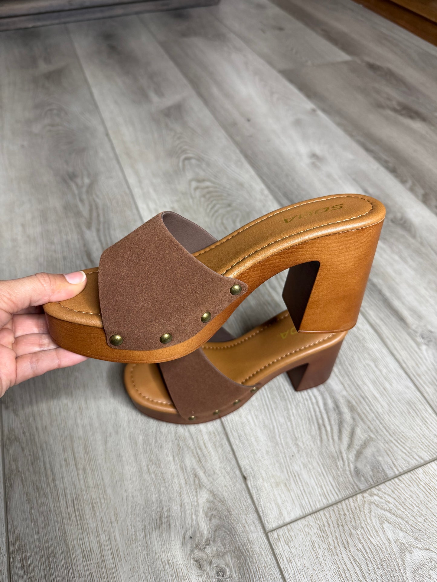 Lemon Platform Wooden Heel- Brown