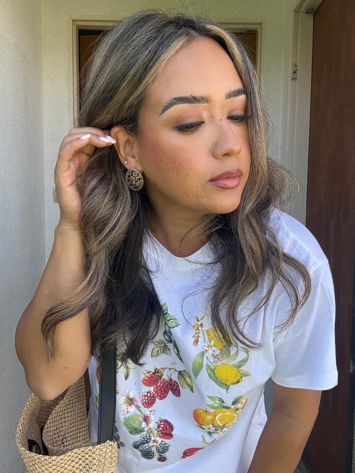 Floral Stone Stud- Black