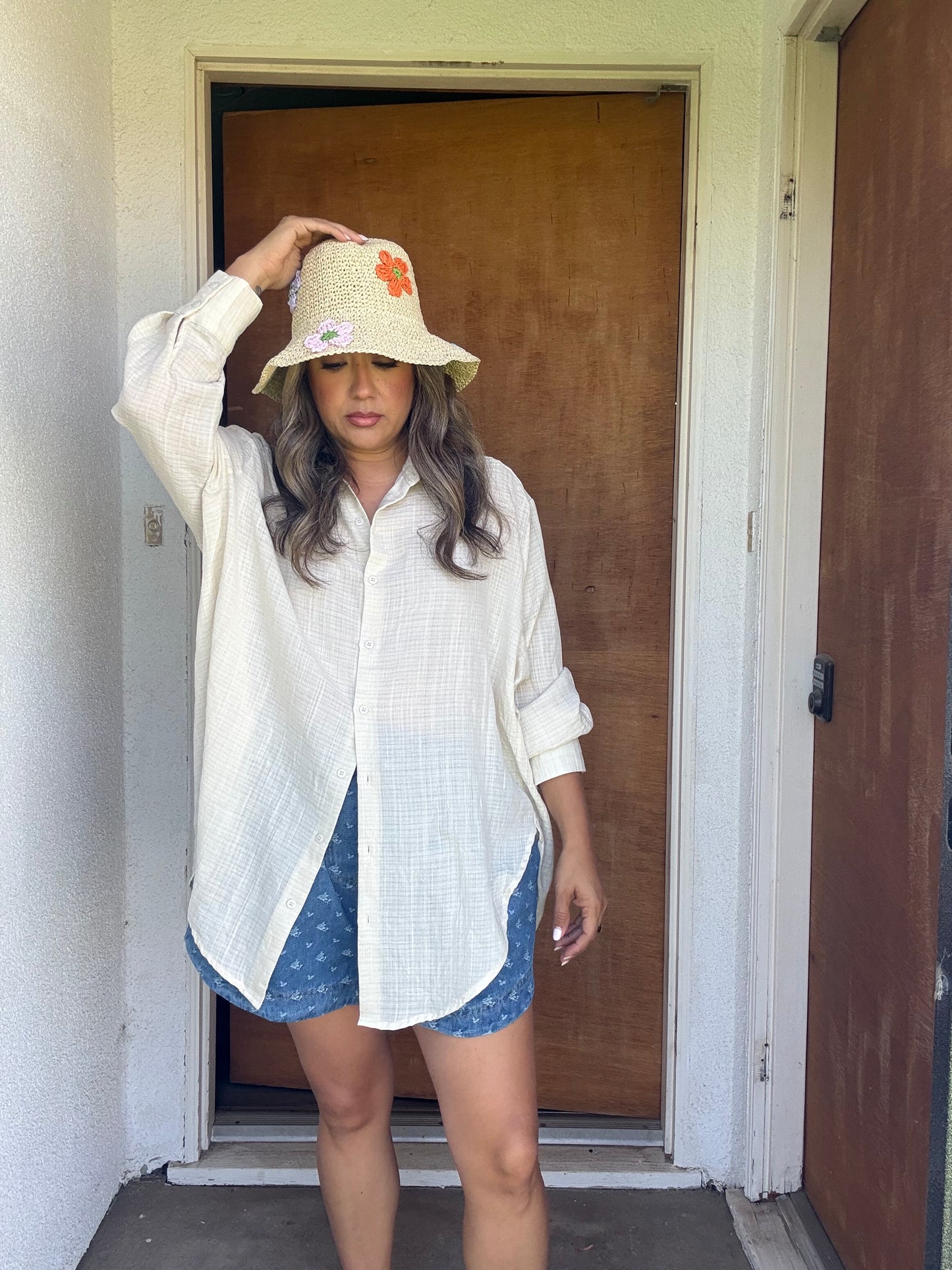 Essencial Oversized Button Up Top- Oatmeal