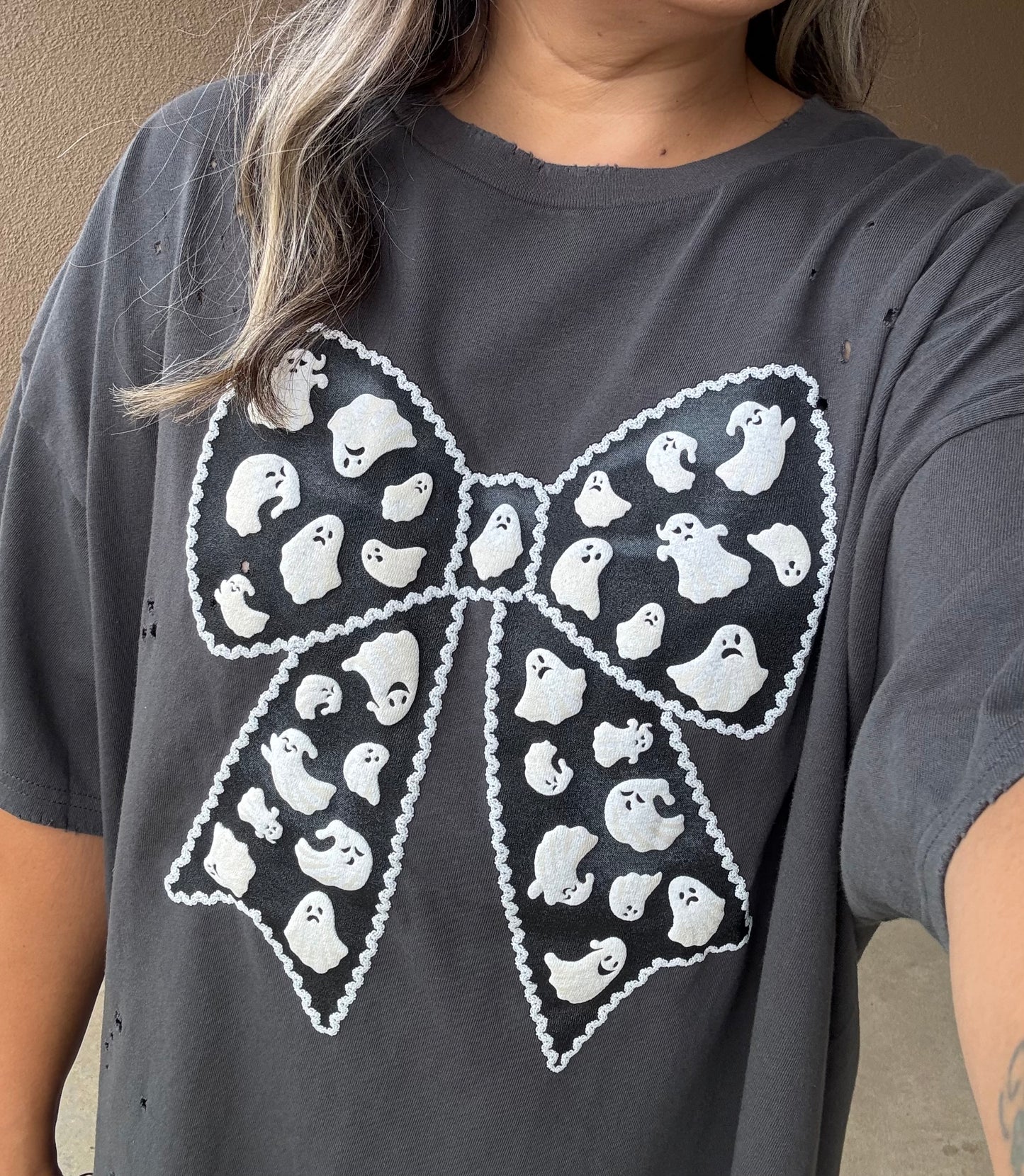 Spooky Bow Distressed Tee