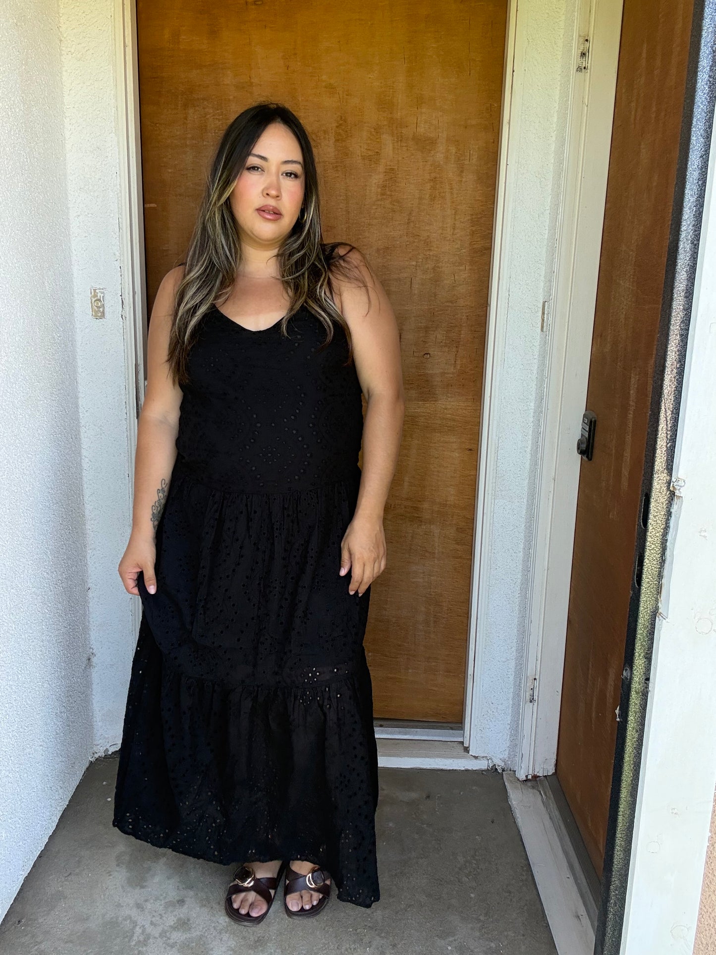Angelie Eyelet Maxi Dress- Black