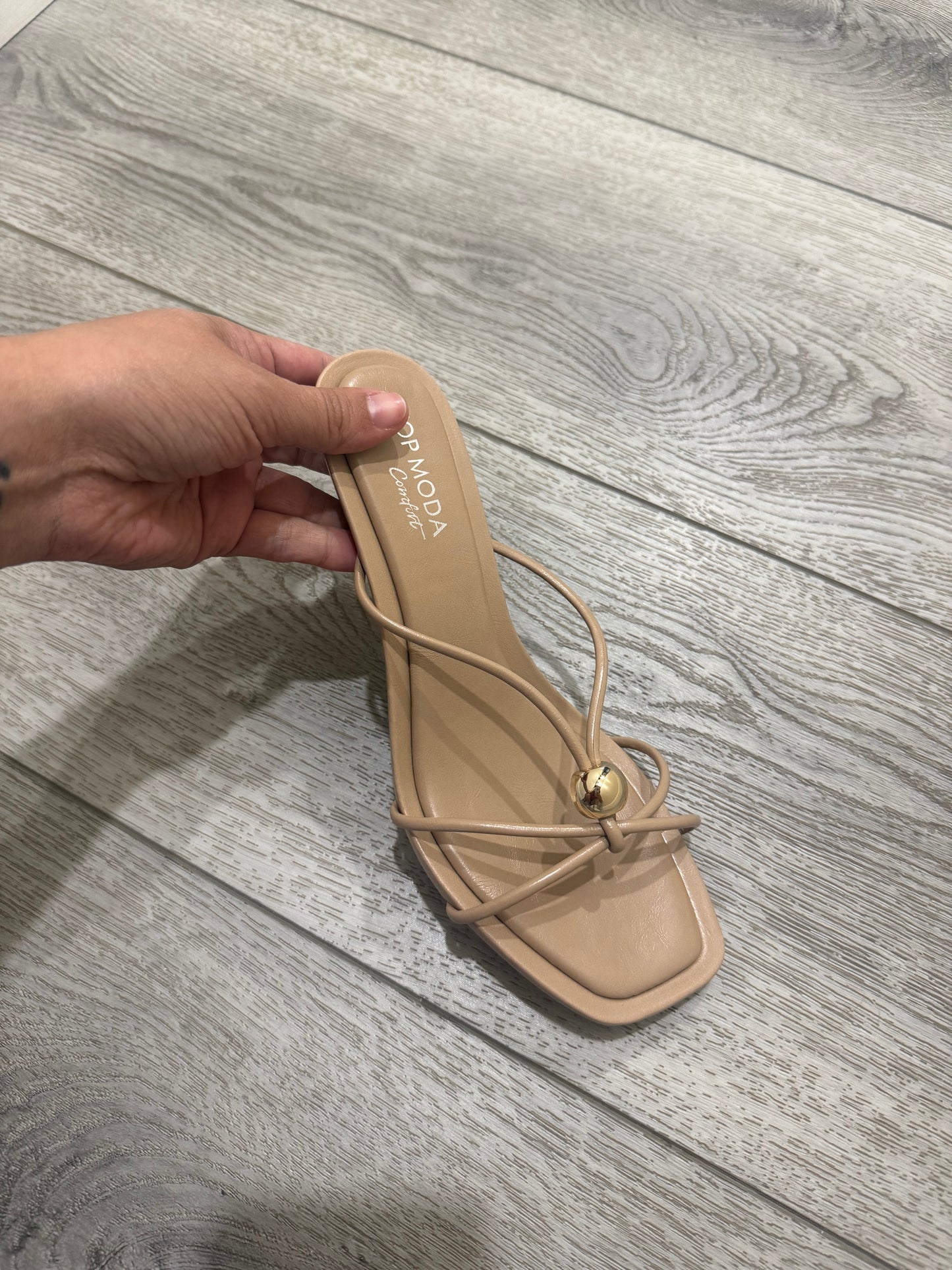 Vero Mini Kitten Heel- Nude/Gold